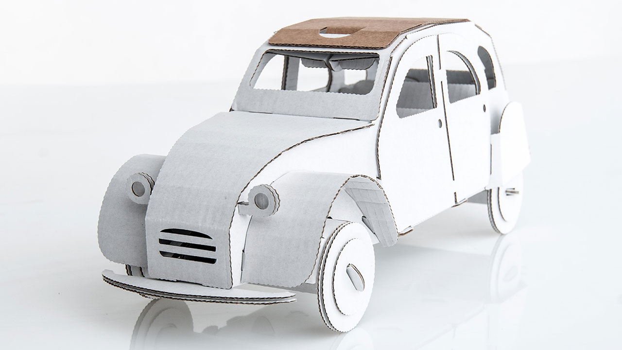 Leolandia Tin Snail Car